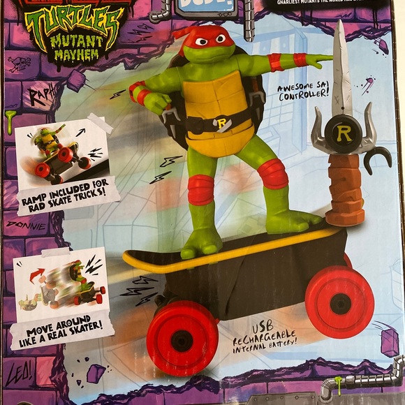 Teenage Mutant Ninja Turtles Raphael Cowabunga 12.6” Skate RC Movie NWB - Picture 7 of 9